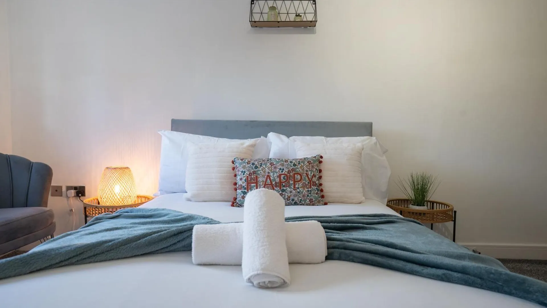 Holiday home Runway Hse Luxe 5 Bed, With King Sized Beds, Next To Aiport & Nec, Jlr 5 Mins Villa Marston Green