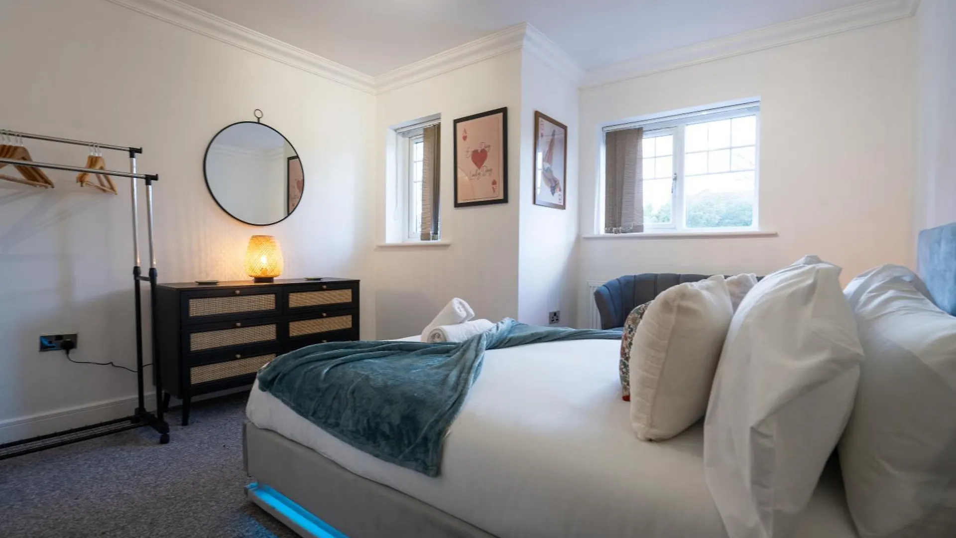 Runway Hse Luxe 5 Bed, With King Sized Beds, Next To Aiport & Nec, Jlr 5 Mins Villa Marston Green