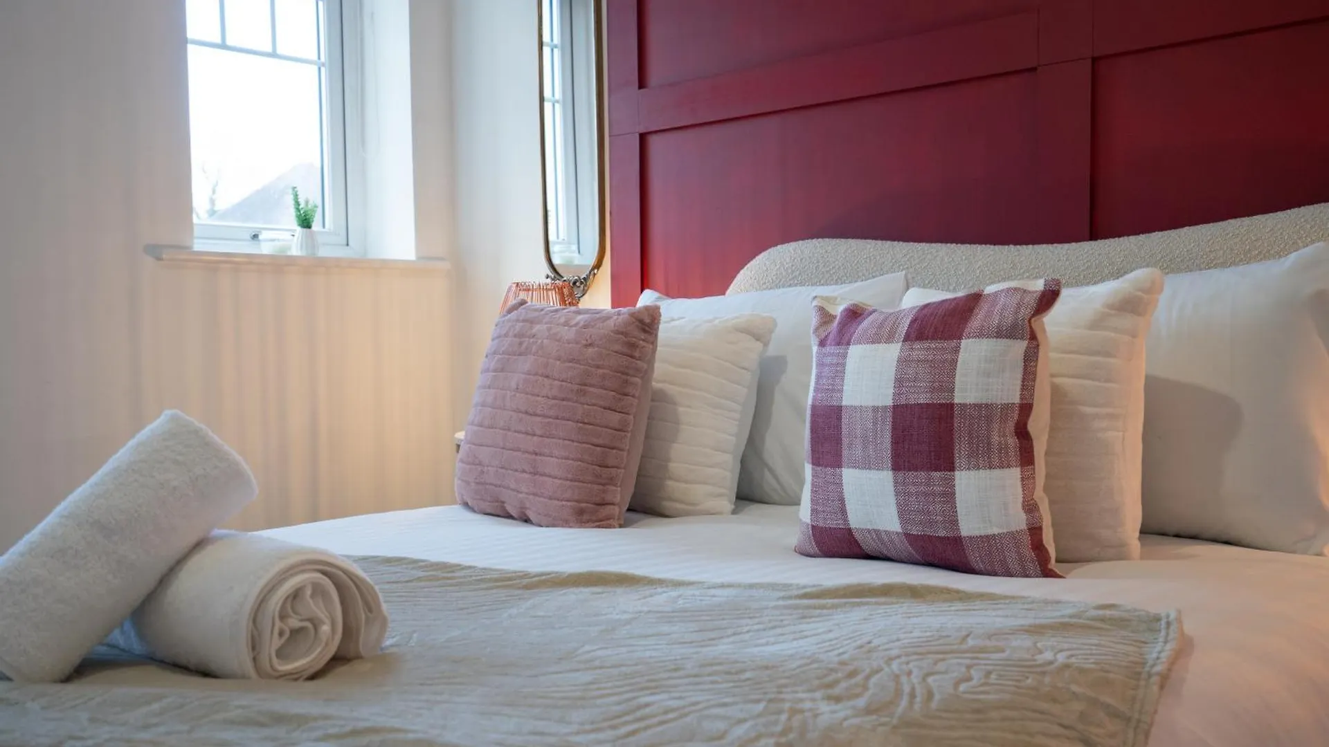 Holiday home Runway Hse Luxe 5 Bed, With King Sized Beds, Next To Aiport & Nec, Jlr 5 Mins Villa Marston Green